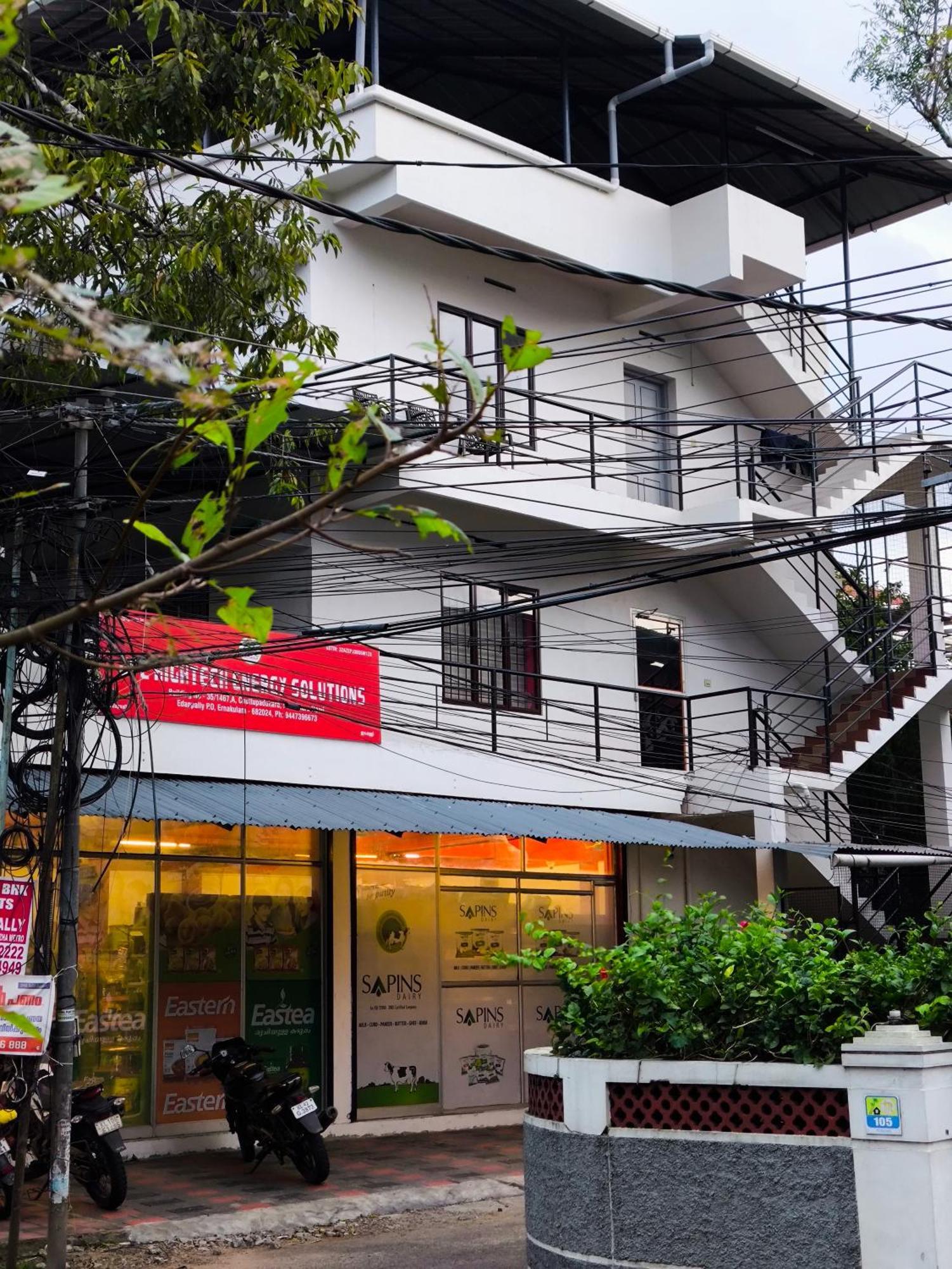 Hostel Stayzo Kochi Εξωτερικό φωτογραφία