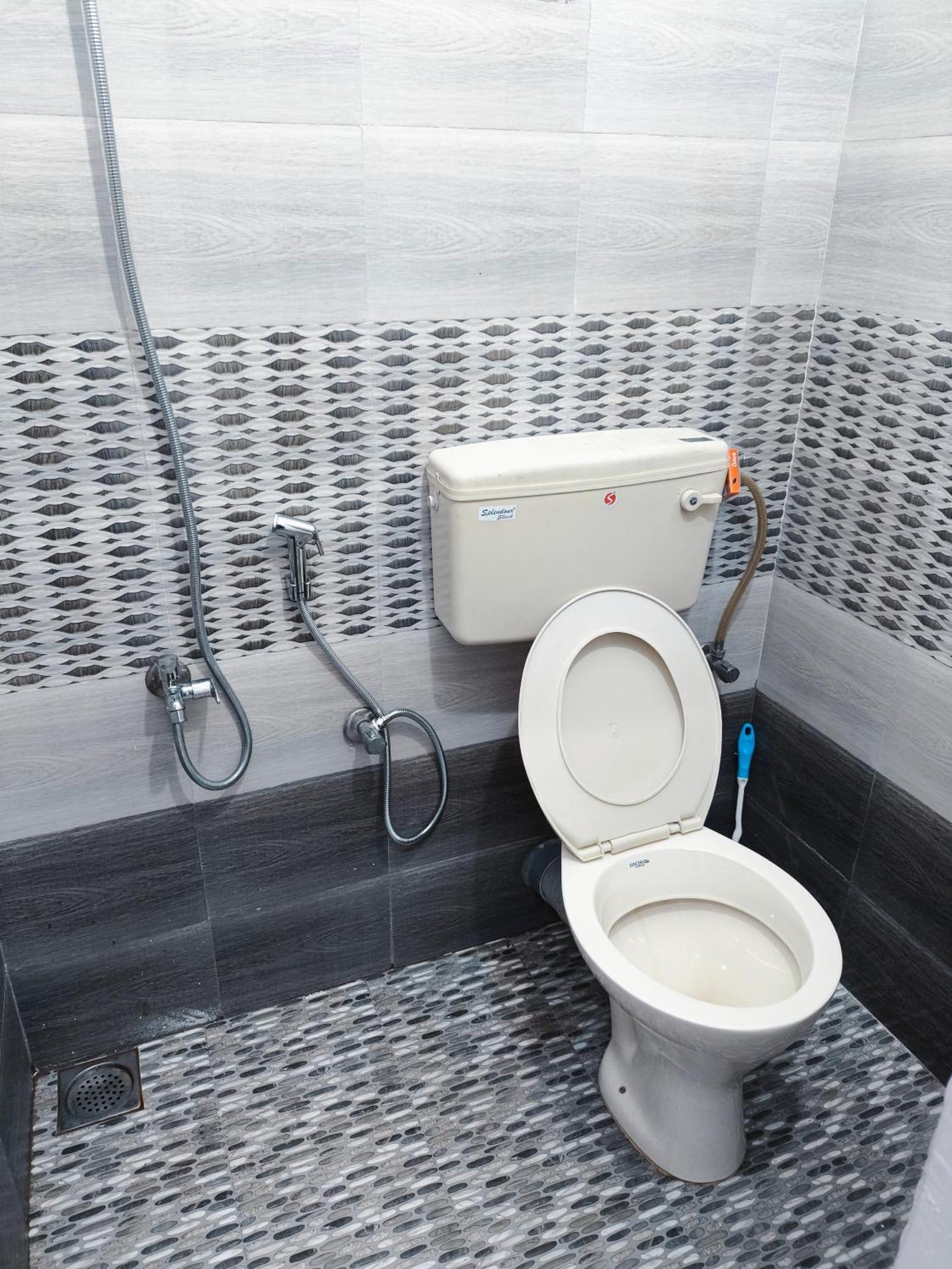 Hostel Stayzo Kochi Εξωτερικό φωτογραφία